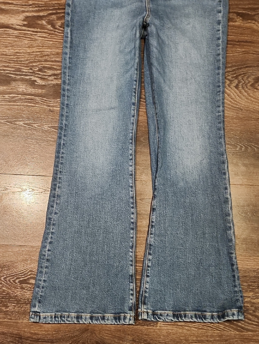 ❤️ ANN TAYLOR HIGH RISE WIDE LEG PATCH POCKET JEANS, 10 (30) - Picture 6 of 10